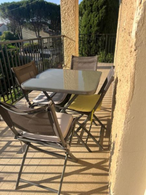 T2 lumineux avec Terrasse proche du Tram